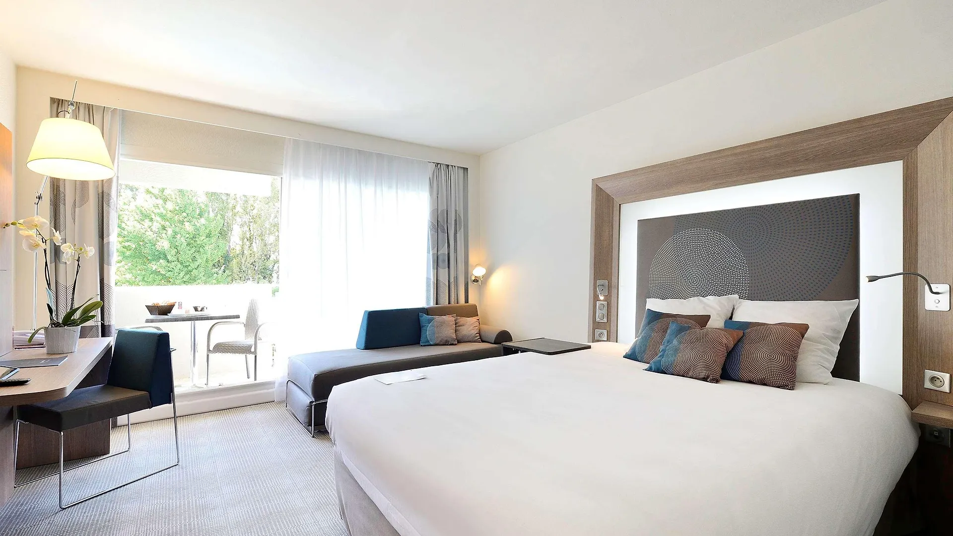 Hôtel Novotel Avignon Nord 4*,