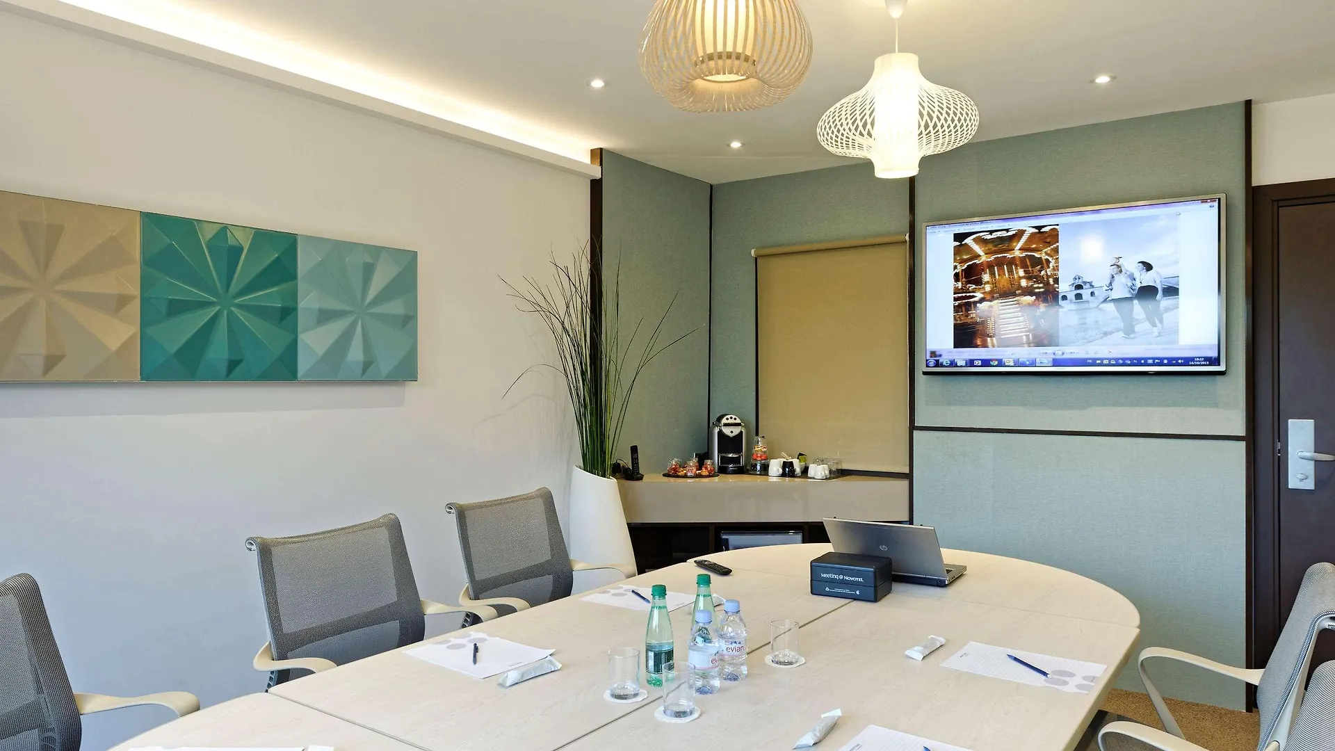 Hôtel Novotel Avignon Nord 4*,