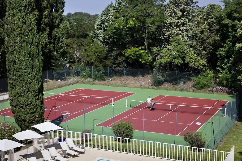 Novotel Avignon Nord 4*,  Francia