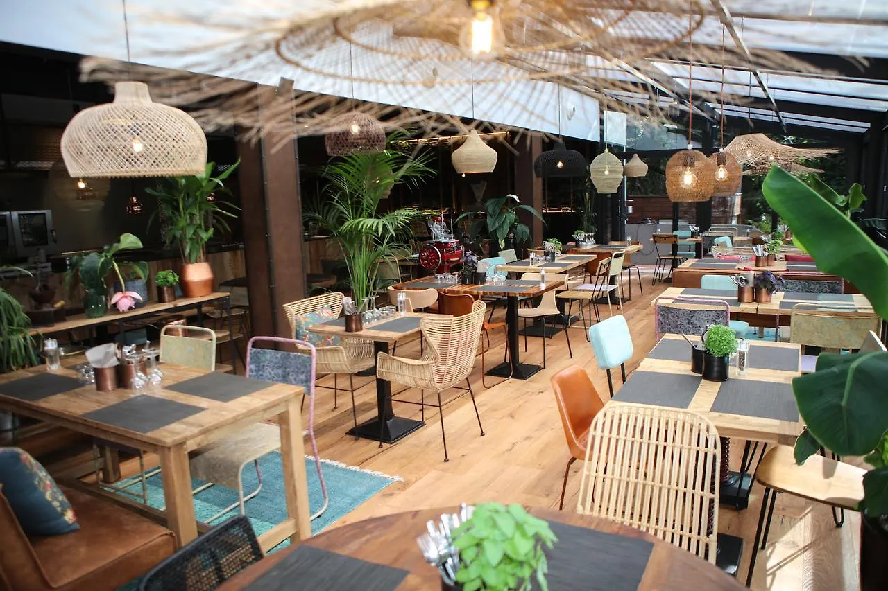 **** Hotel Novotel Avignon Nord Francia